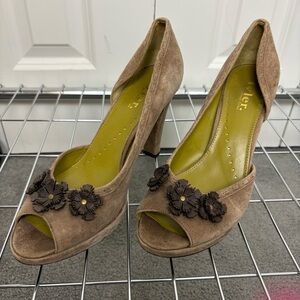 Elegant Brown Peep Toe Heels with Floral Design